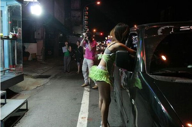  Buy Prostitutes in Mawlamyinegyunn,Myanmar